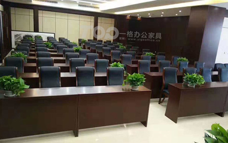 某政府會議區(qū)會議桌椅案例