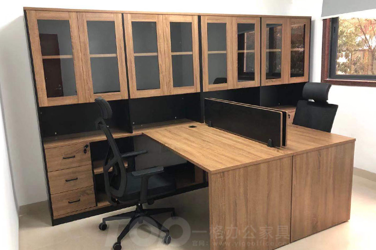 領導辦公室定制產品，根據甲方的需求，設計畫平面圖， 效果圖， 在與甲方確定顏色下單制作安裝.jpg