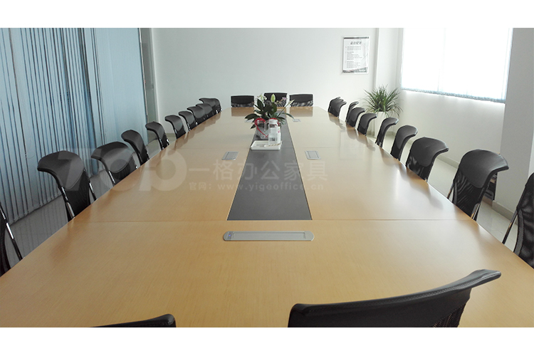 大型會(huì)議室.jpg 大型會(huì)議室.jpg