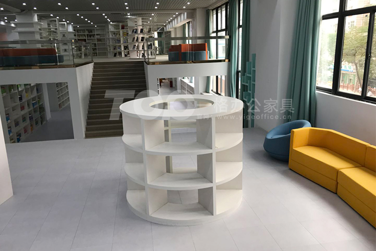 異形圓書(shū)架.jpg 異形圓書(shū)架.jpg