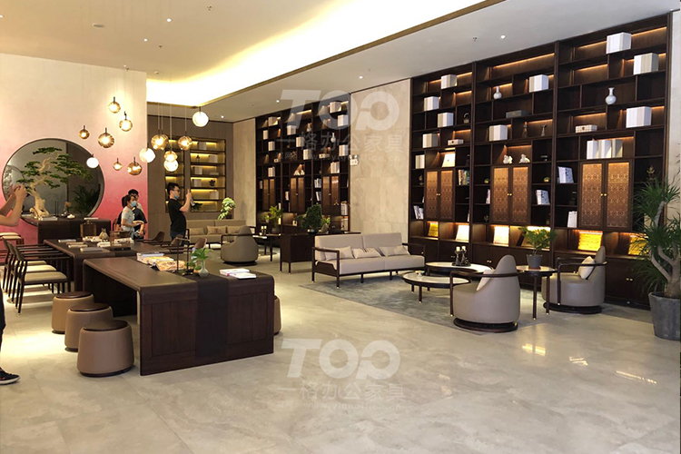 高山流水 辦公臺(tái)，純木墻壁柜.jpg