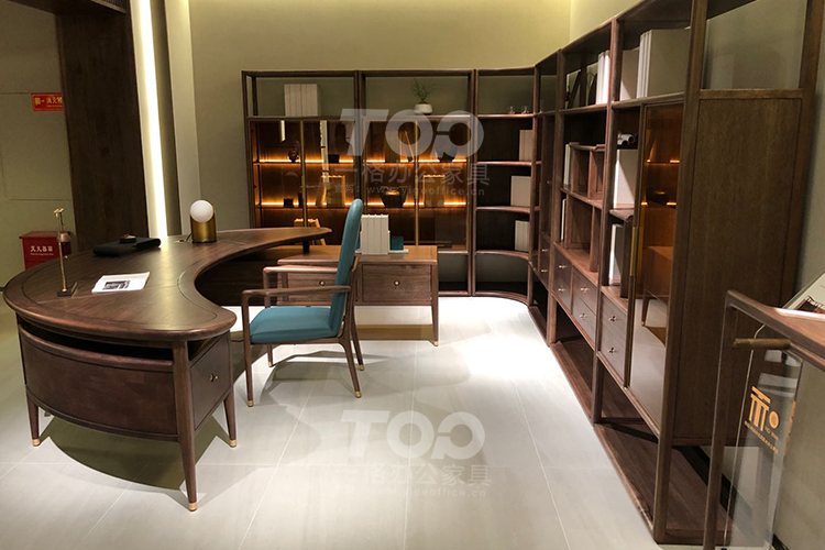 聽月純實木班臺側(cè)面.jpg 聽月純實木班臺側(cè)面.jpg