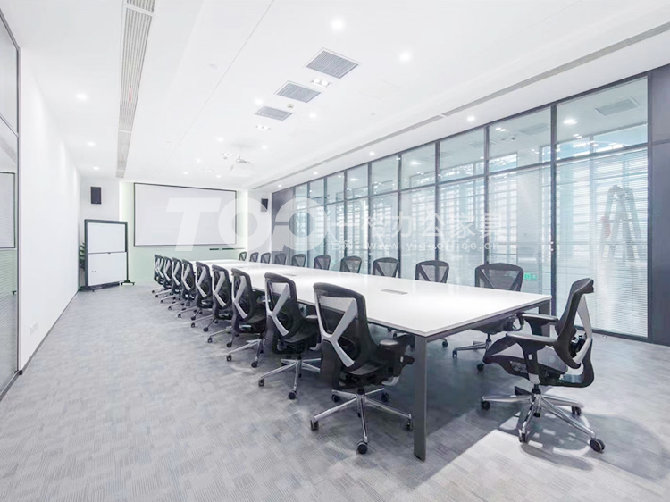 板式鋼架腳會(huì)議桌.jpg 板式鋼架腳會(huì)議桌.jpg