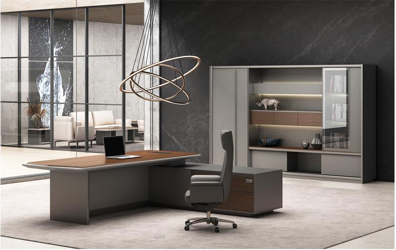 總裁班臺(tái) 總裁班臺(tái)